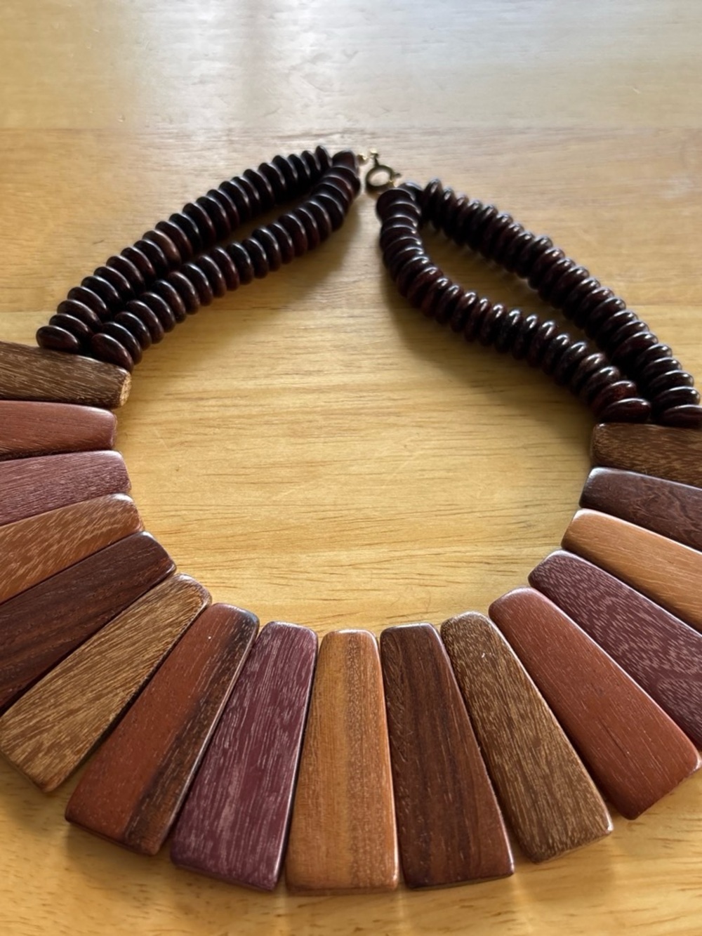 Vintage 1970’s Wooden Statement Necklace in Brown and Tan- choker - Picture 2 of 13